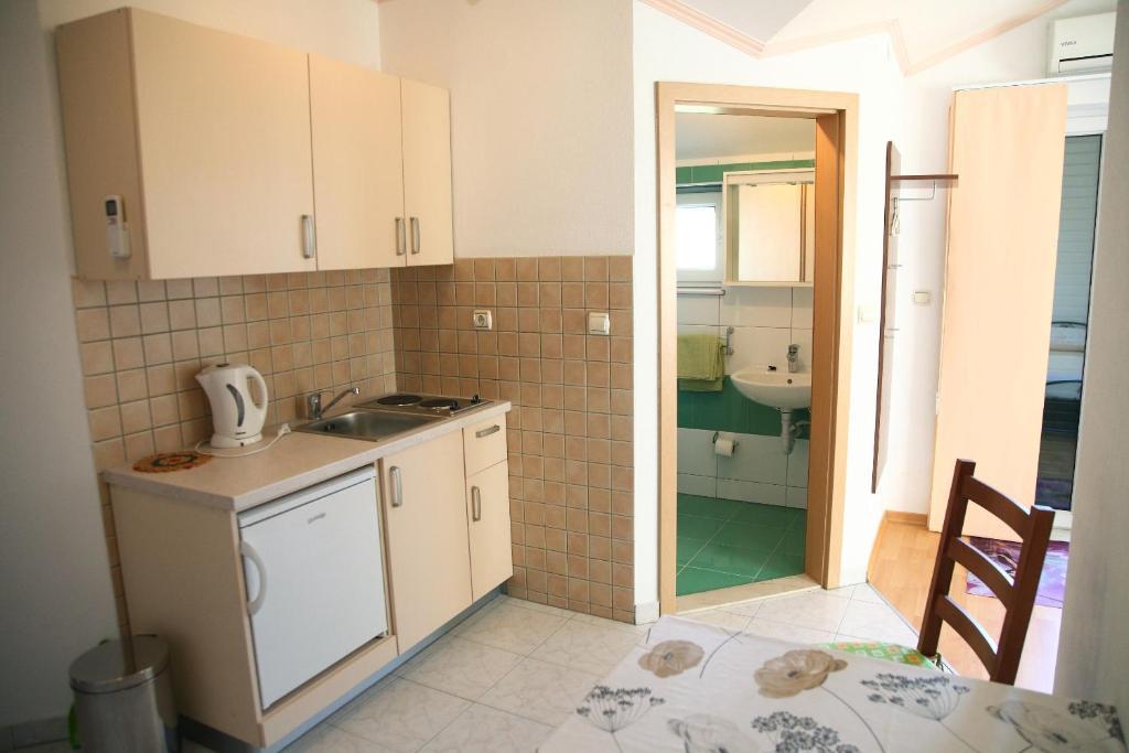 Apartments Dragun Podstrana Ruang foto