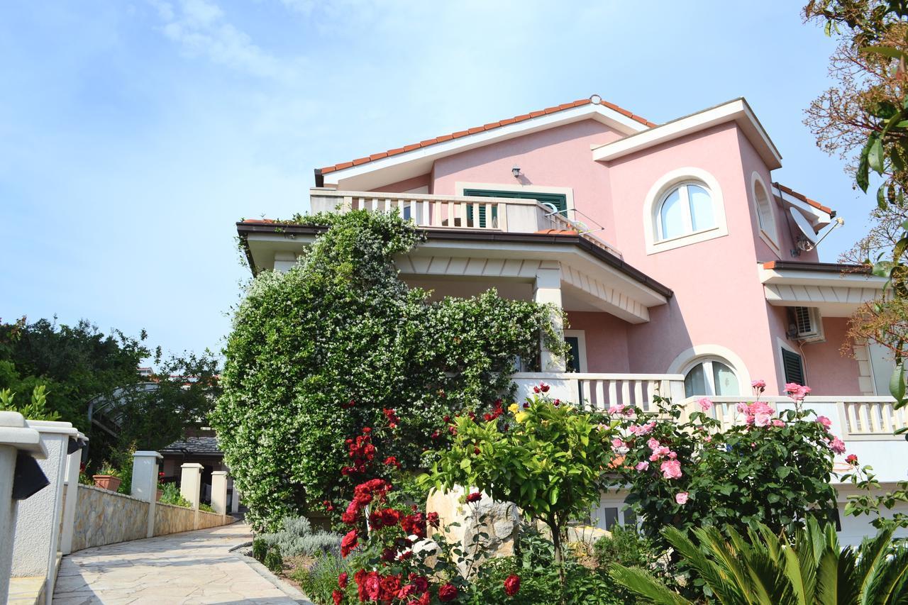 Apartments Dragun Podstrana Bagian luar foto